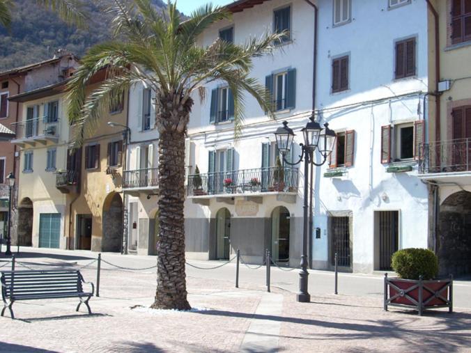 Miralago Casa Vacanze Riva di Solto Værelse billede